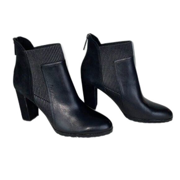 Donald J Pliner Black Leather and Suede Heeled Ankle Boots Booties Size 11 EUC - Picture 1 of 9